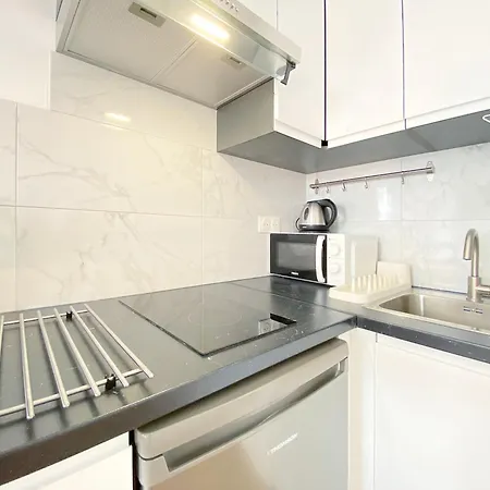 Cosy Flat Walkable Distance To Eiffel Tower