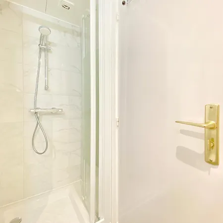 Daire Cosy Flat Walkable Distance To Eiffel Tower *